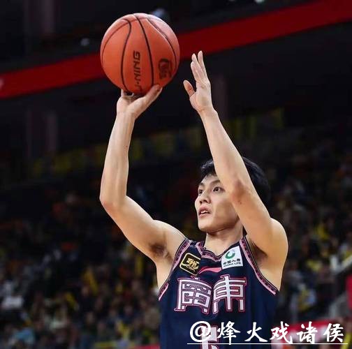 广东男篮险胜广州背后藏着什么秘密?答案藏在那个急停跳投的三分里! 广东男篮险胜广州背后藏着什么秘密?答案藏在那个急停跳投的三分里!